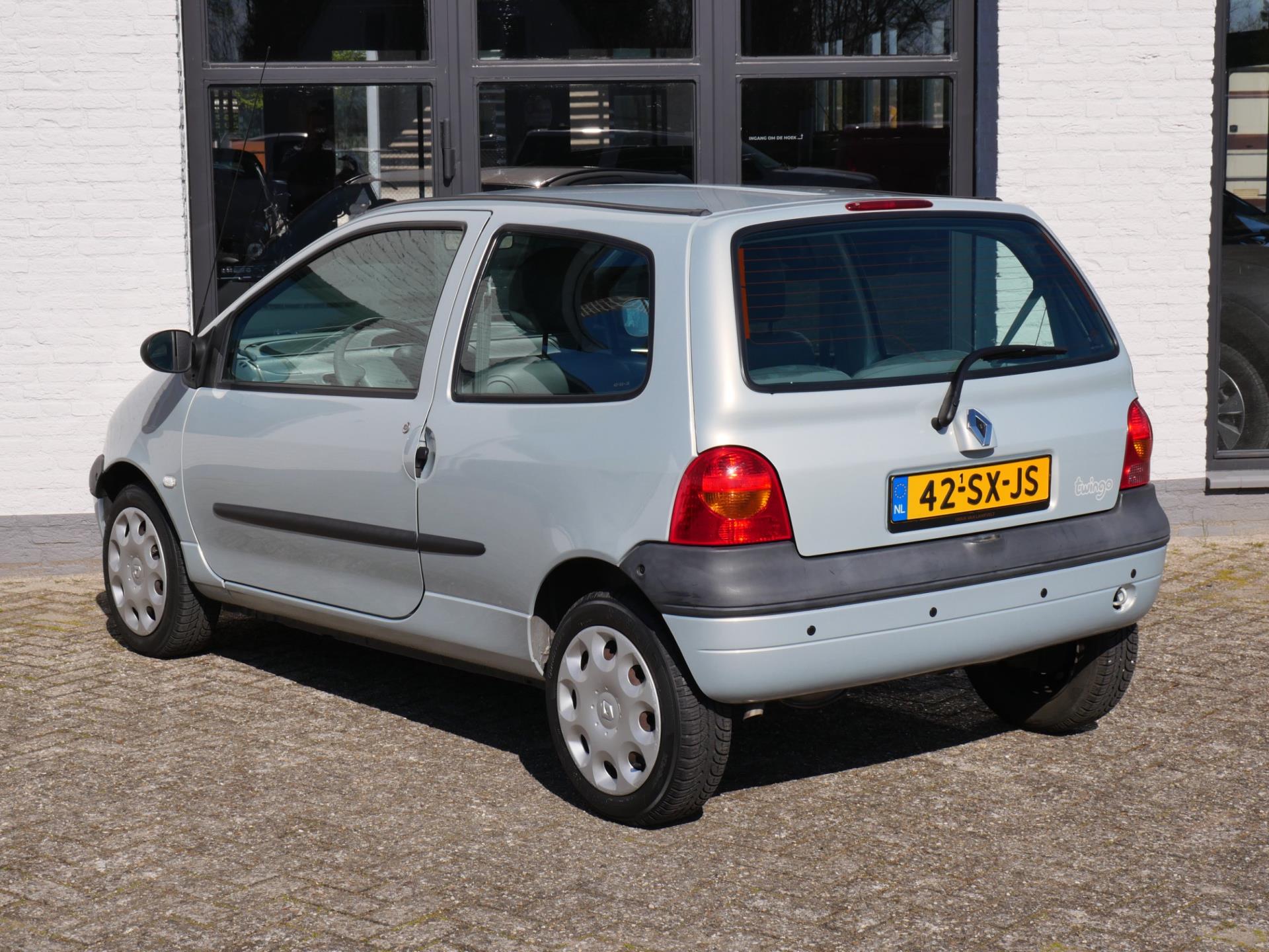 40698153-1.jpg